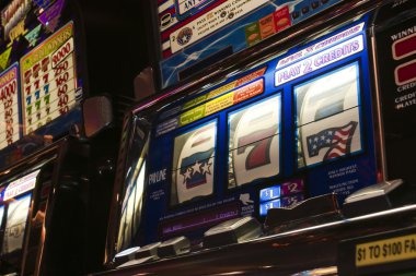gebyar slot live baccarat table with betting interface on mobile